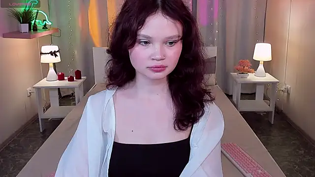 EmilyChaves: онлайн-секс-чат