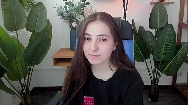 Chat +18 de VirtuallVoyant ao vivo