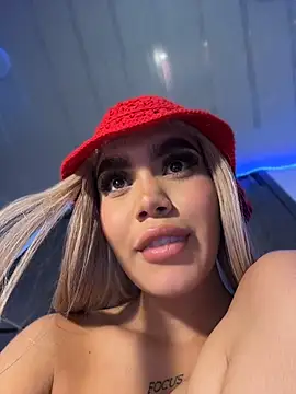 Chat XXX ao vivo de Tyra_malkovaa