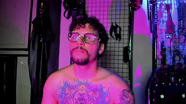 XXX chat uživo modela Twisted_Fantasy