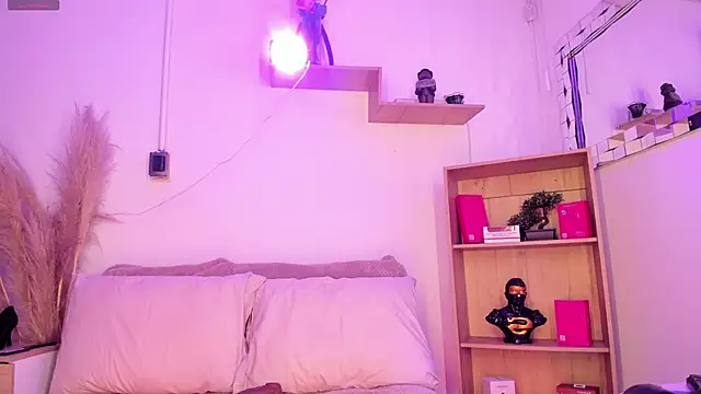 Онлайн чат XXX Tylla__