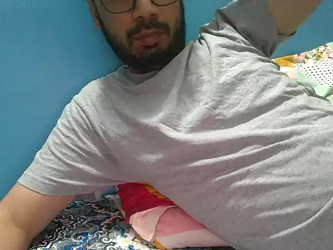Precumboner Chat XXX in diretta