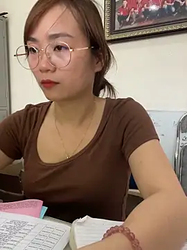 Bana-gibee's Live XXX Chat