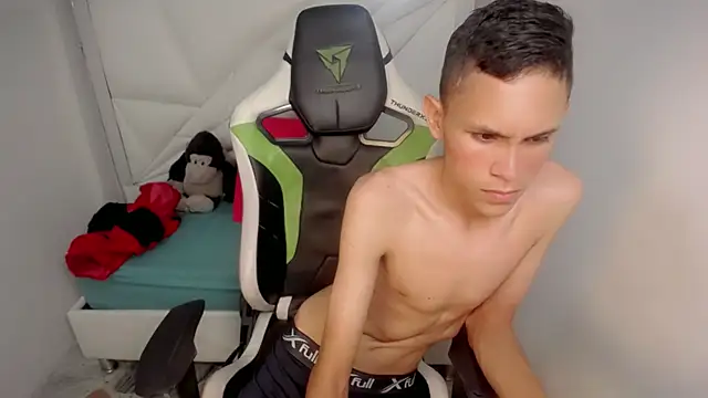 sombra_18 Live XXX-chat