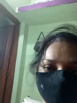 Priyanka_30 webkamerás műsora