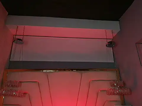 Emmyxxx 网络视讯表演