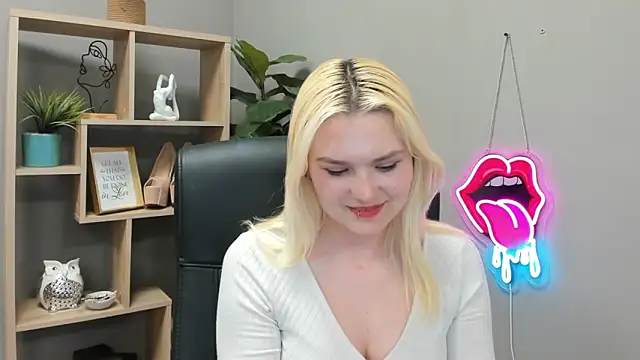 SweetLilyxo XXX чат на живо