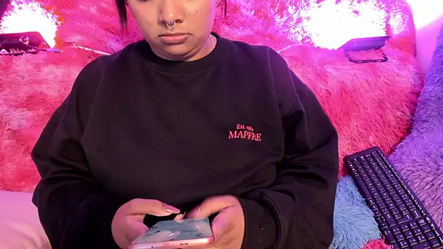 SofiiaCutee 라이브 XXX 채팅