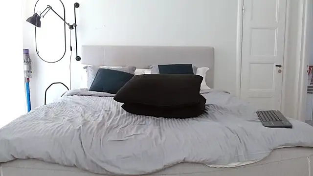 Italoalpha Webcam show