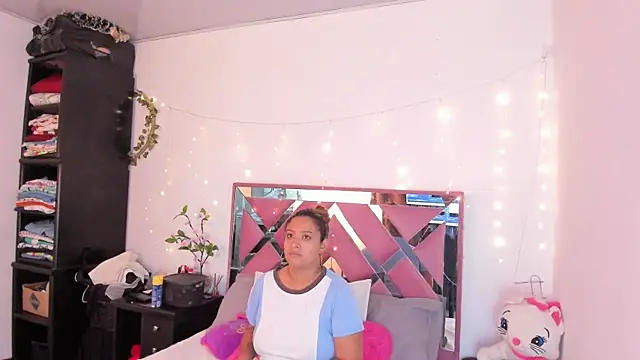 Chat +18 de bellalumi ao vivo