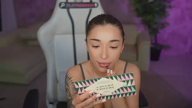 Živý XXX chat Jasmine_Flow