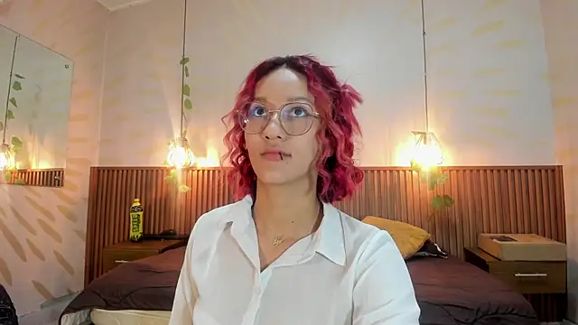 Chat +18 de daphne_courtis ao vivo
