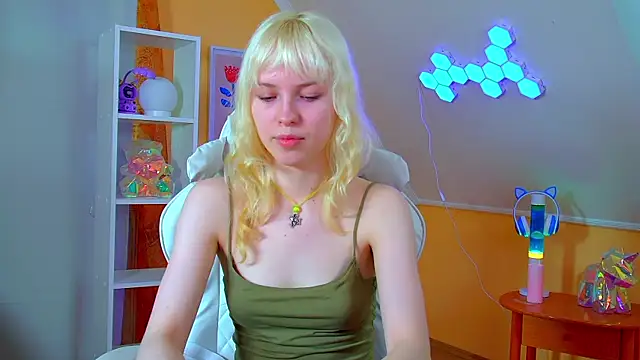 HannahHollisn Live XXX chat