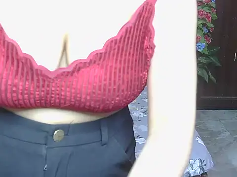 Its-akeera Chat XXX in diretta