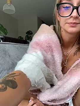 Lolasecret_ Obrolan Langsung XXX