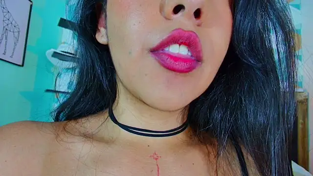 lizza_oss Adlı Modelin Canlı XXX Sohbeti