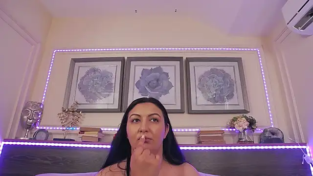 Živý XXX chat BustyEva_