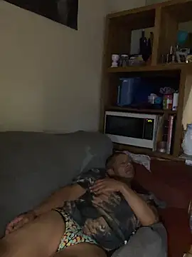 Chat +18 de NiftyCaptain3 ao vivo
