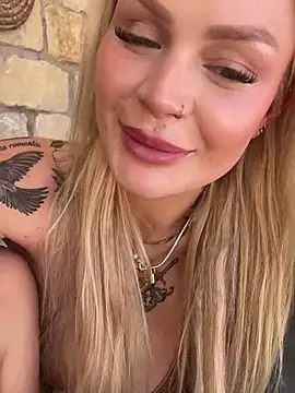 henriettex 现场XXX聊天