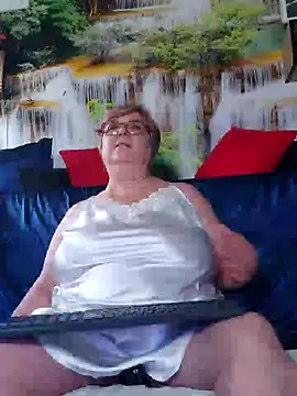 QueenPammy1 live XXX chat