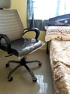 Cuteteluguammmaie Adlı Modelin Canlı XXX Sohbeti