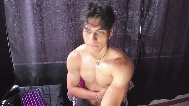 Alessio_Valee Show in webcam
