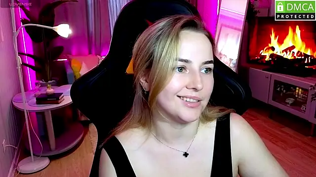 Mira_Mermayd Chat XXX in diretta