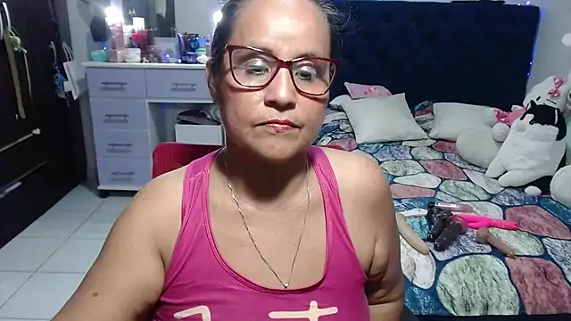 Chat XXX en directo de pervert_mommy_