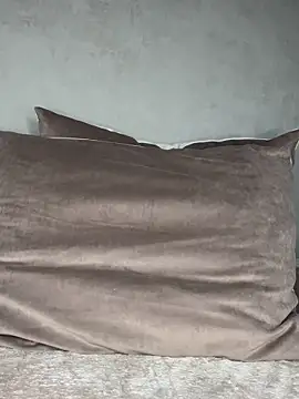 LaraVoosh Live XXX-chat