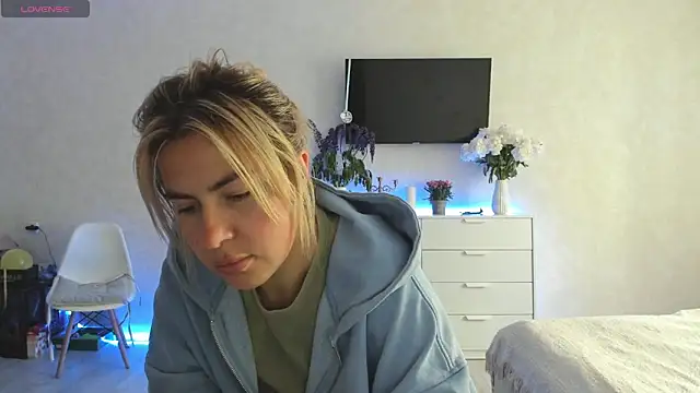 Roxi_Joy Pertunjukan Webcam