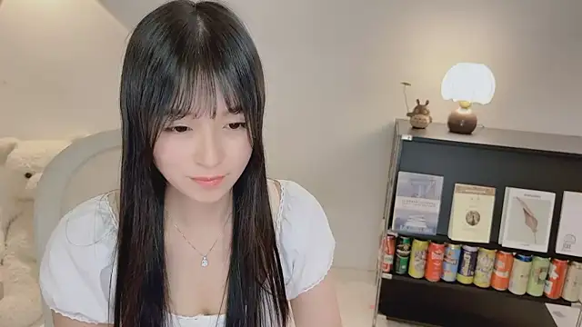 Onechestnut Chat XXX live