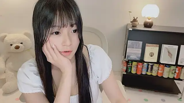 Chat +18 de Onechestnut ao vivo