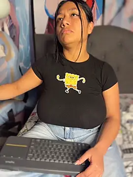 Im_Little élő XXX-chatje