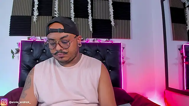 _Annie_Andrick_'s Live XXX Chat