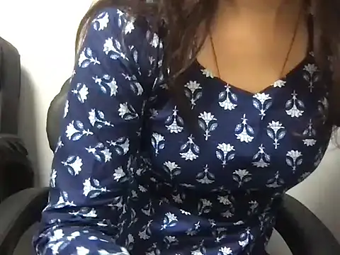 Avneet_ élő XXX-chatje