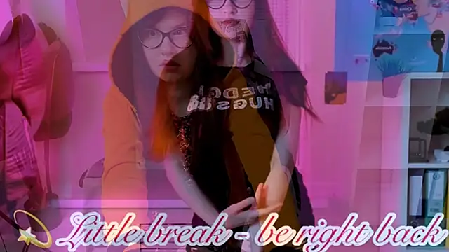 CarolGiggly's Live XXX Chat