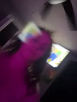 Mommys_Toy: διαδικτυακό σόου στην κάμερα