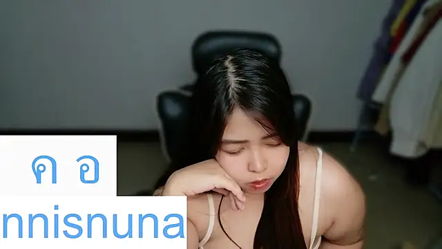 nunanunanuna Adlı Modelin Canlı XXX Sohbeti