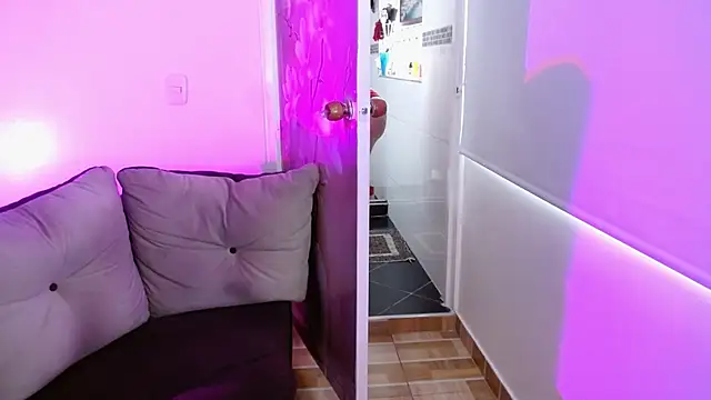 XXX chat uživo modela milfrousse