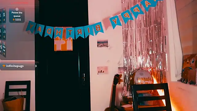 Czat XXX na żywo – Cosmo_Riri