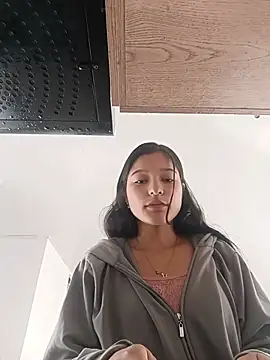 Sweet_Innocence_n Live XXX chat
