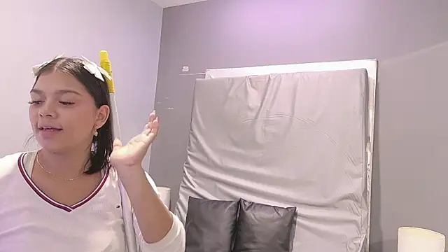 Chat XXX ao vivo de HatsaJones