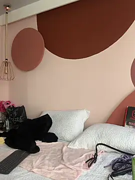 Valkiriia_wiine Webcam show
