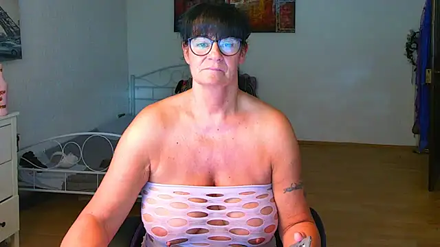 Sylly's Live XXX Chat