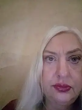 XXX chat uživo modela Julia20X