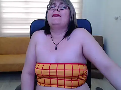 XXX chat uživo modela AnyaLuxx