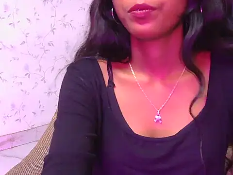 iliyana-20 Show in webcam
