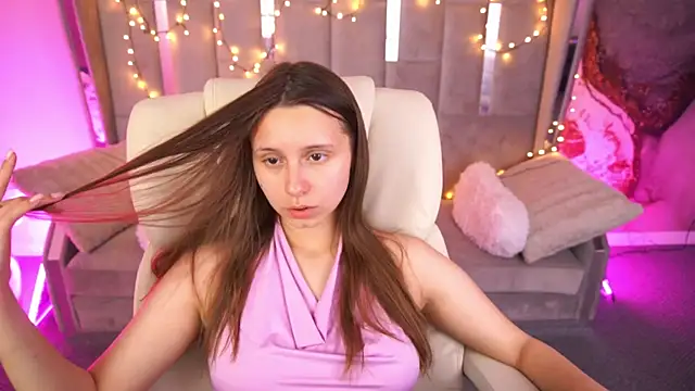 TinyNatalie XXX чат на живо