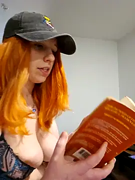 MadelynDaisy Show in webcam