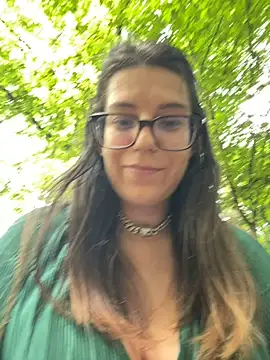 NadiraNoor Chat XXX live